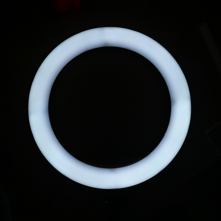 Lempa žiedo formos fotografavimui/makiažui